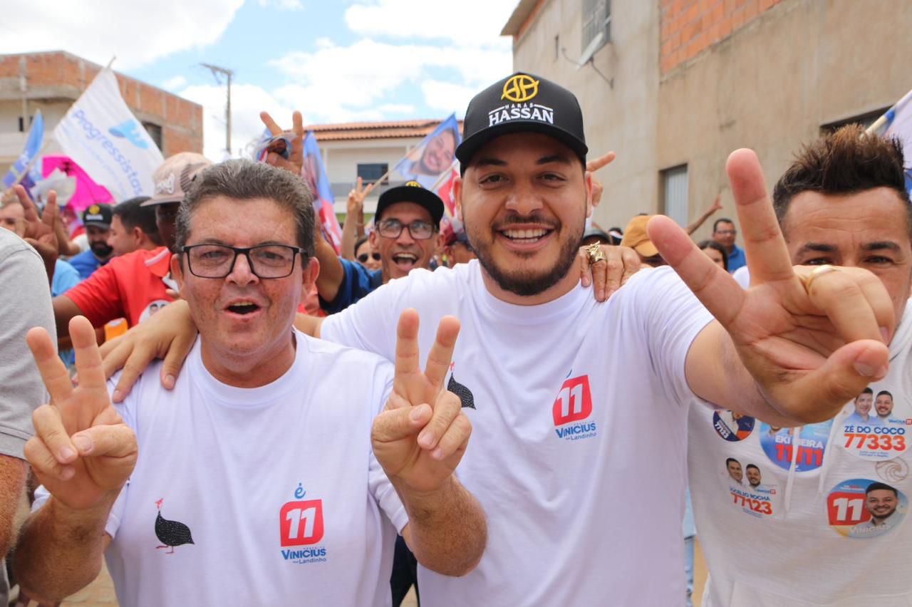 Vinicius Costa mantém liderança em pesquisa para Prefeitura de Manoel Vitorino Vinicius Costa mantém liderança em pesquisa para Prefeitura de Manoel Vitorino