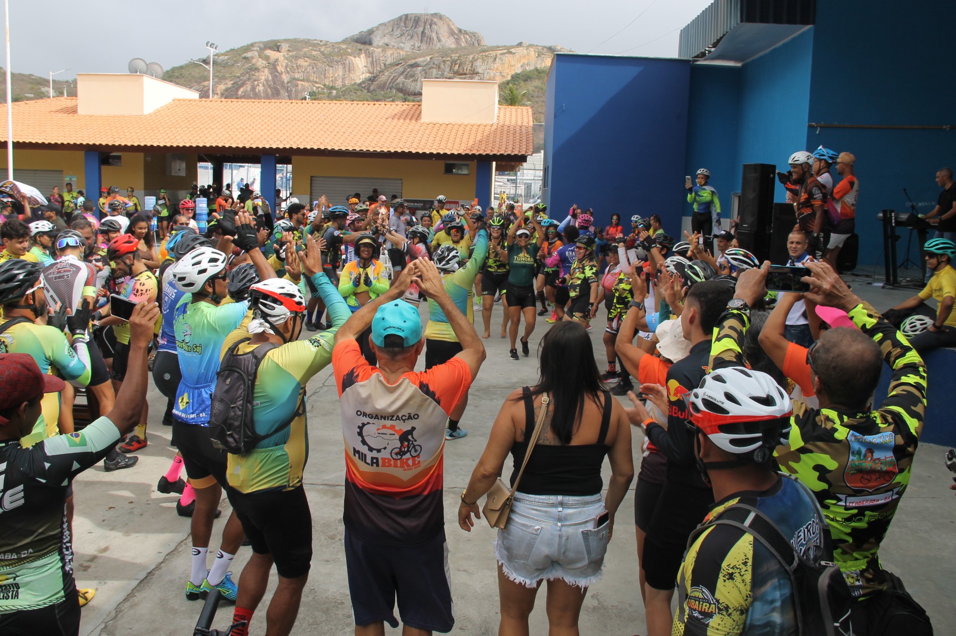 Com recorde de participantes, 5º Cicloturismo do grupo MilaBike movimentou o fim de semana na cidade de Milagres. Com recorde de participantes, 5º Cicloturismo do grupo MilaBike movimentou o fim de semana na cidade de Milagres.