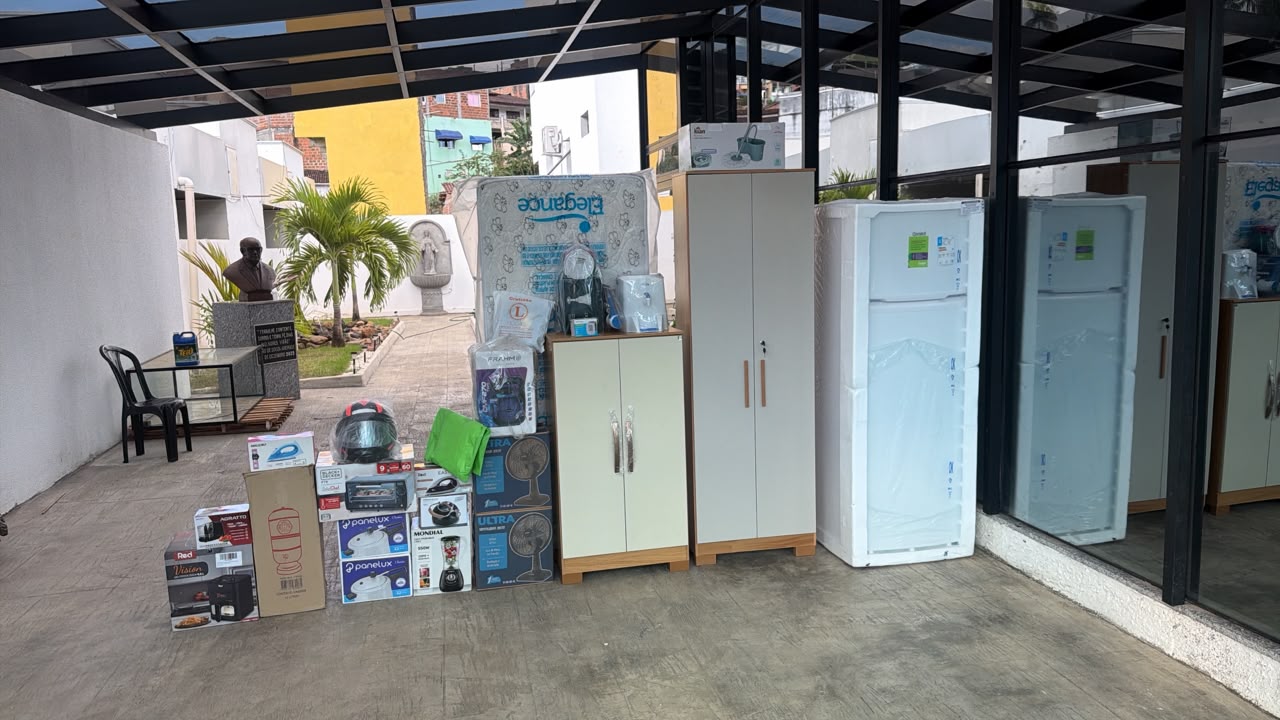 Prefeito Saulo Islan mobiliza comércio de Itagi e promove sorteio de eletrodomésticos para incentivar alunos da EJA Prefeito Saulo Islan mobiliza comércio de Itagi e promove sorteio de eletrodomésticos para incentivar alunos da EJA